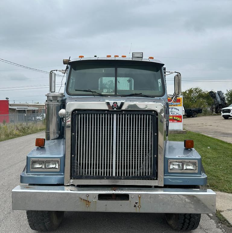 1998 Western Star 486FX 8x6 Truck with 2005 IMT 32.5/235 Knuckle Boom