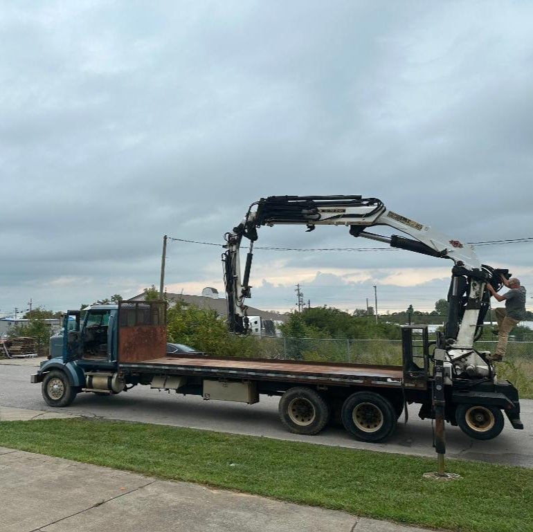 1998 Western Star 486FX 8x6 Truck with 2005 IMT 32.5/235 Knuckle Boom