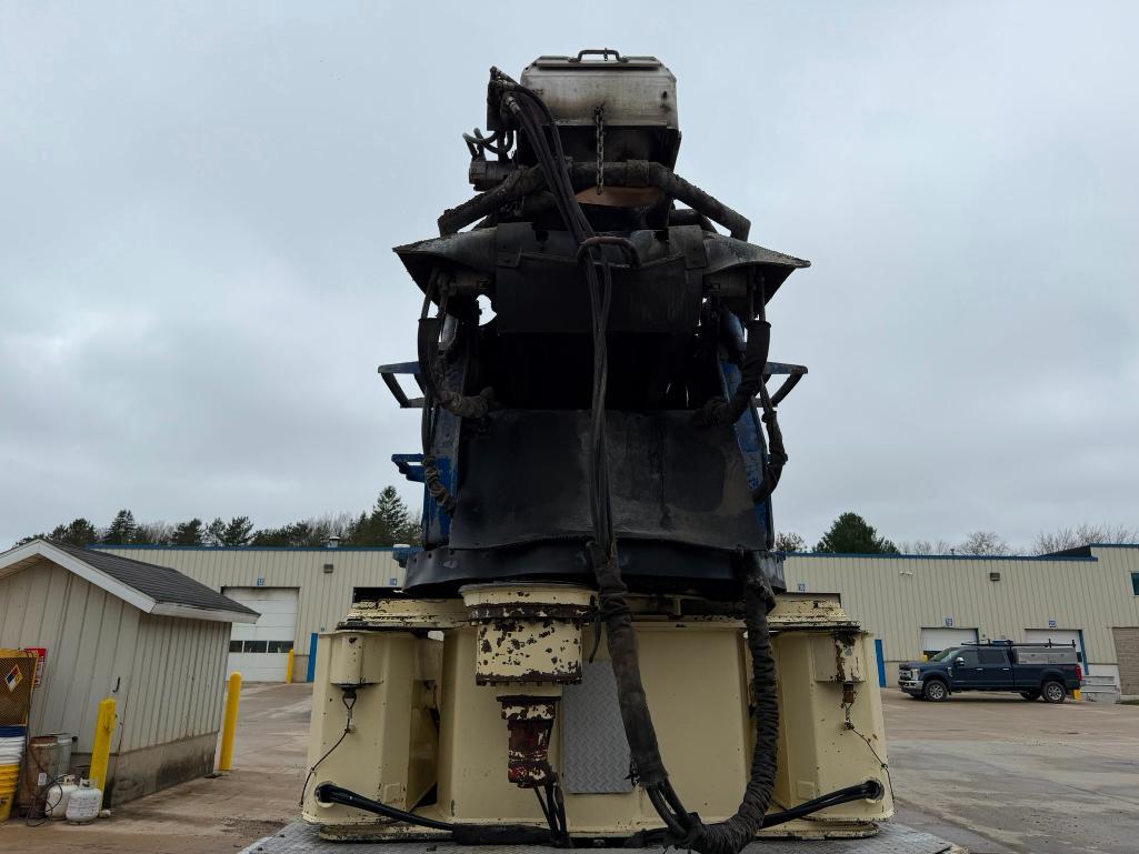 2001 Putzmeister Telebelt TB105 Mounted on 2001 HME 8x4 Truck