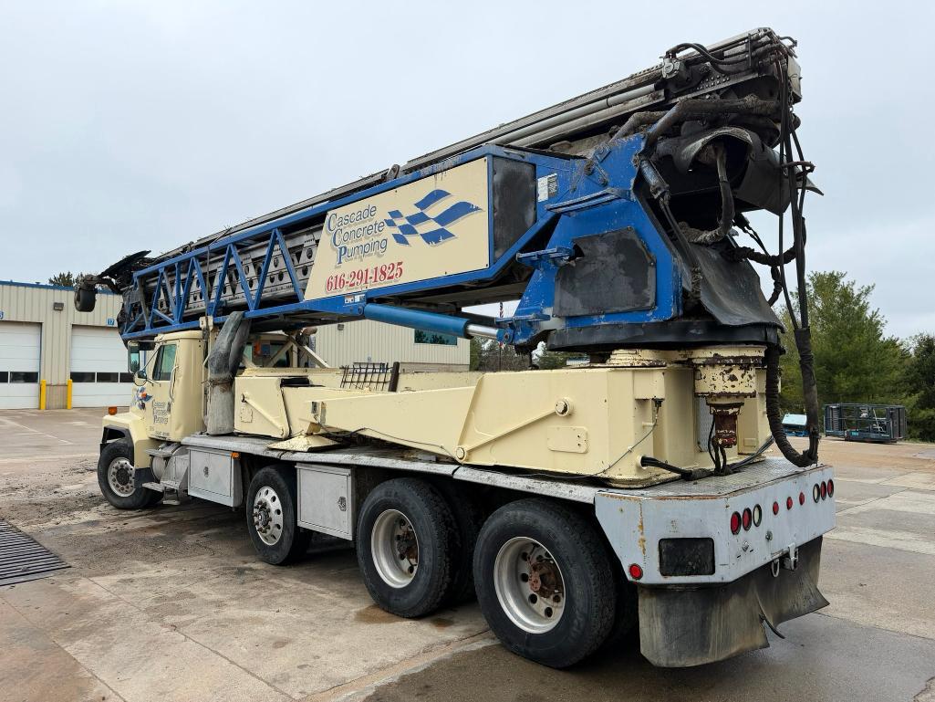 2001 Putzmeister Telebelt TB105 Mounted on 2001 HME 8x4 Truck