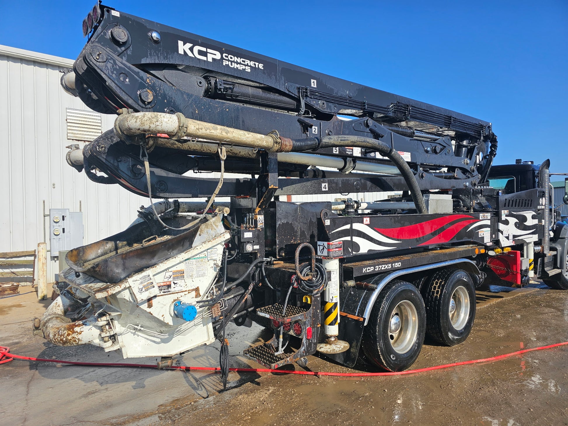 2021 KCP 37m on 2021 Mack Granite Concrete Pump Truck