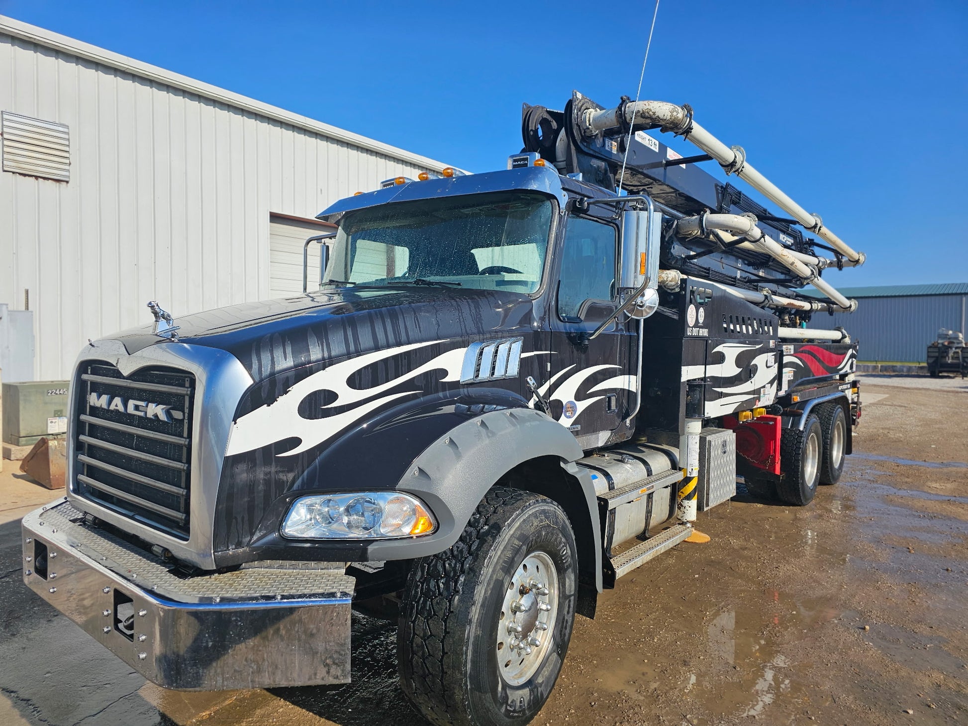 2021 KCP 37m on 2021 Mack Granite Concrete Pump Truck