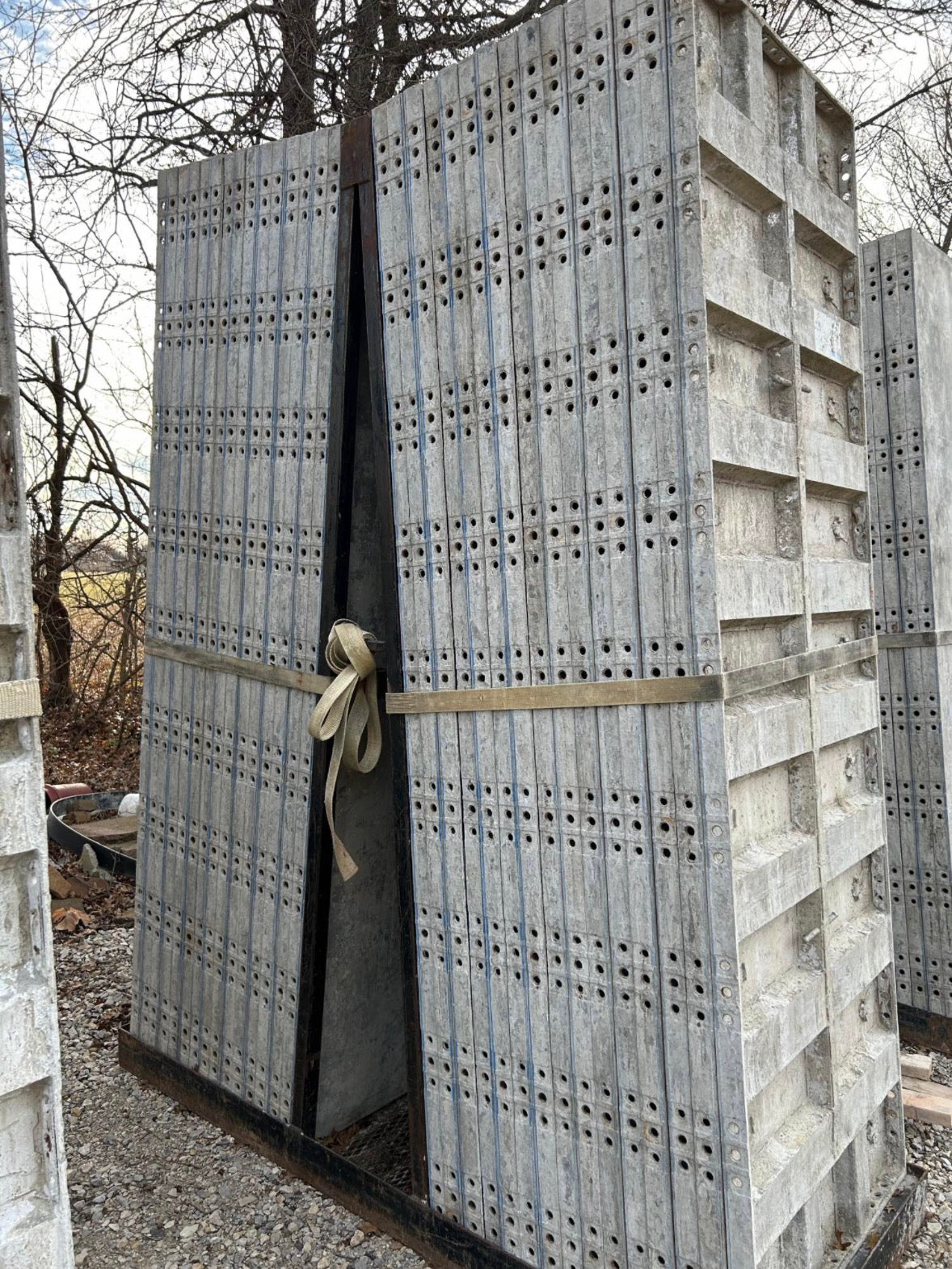 36" x 9' Smooth Western Elite Aluminum Concrete Forms