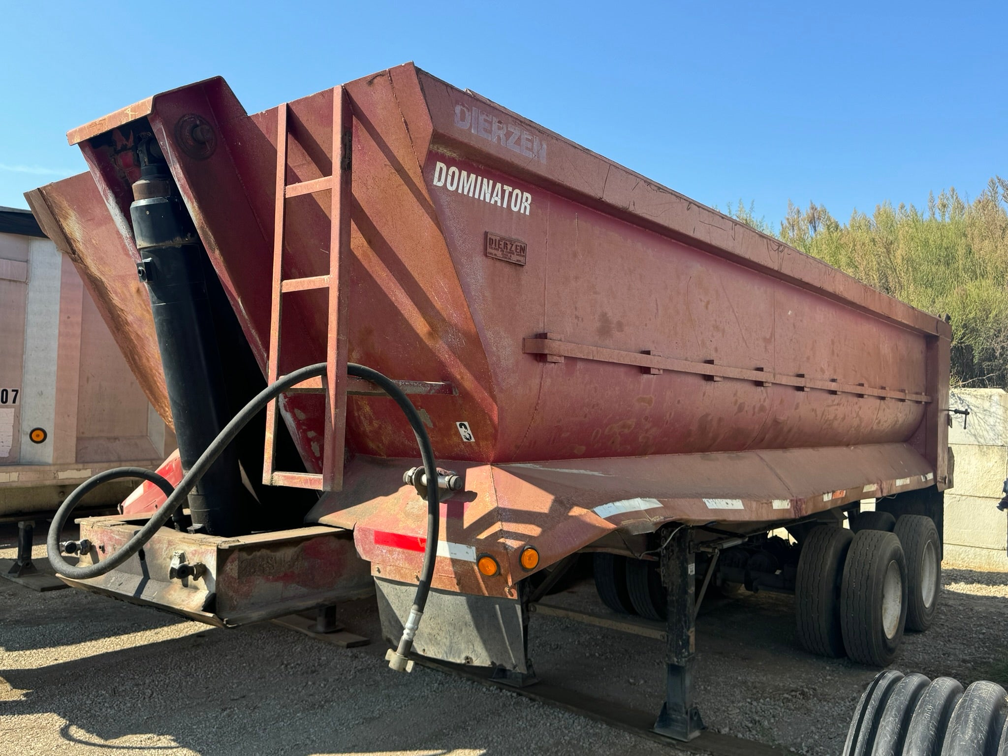 End Dump Trailer