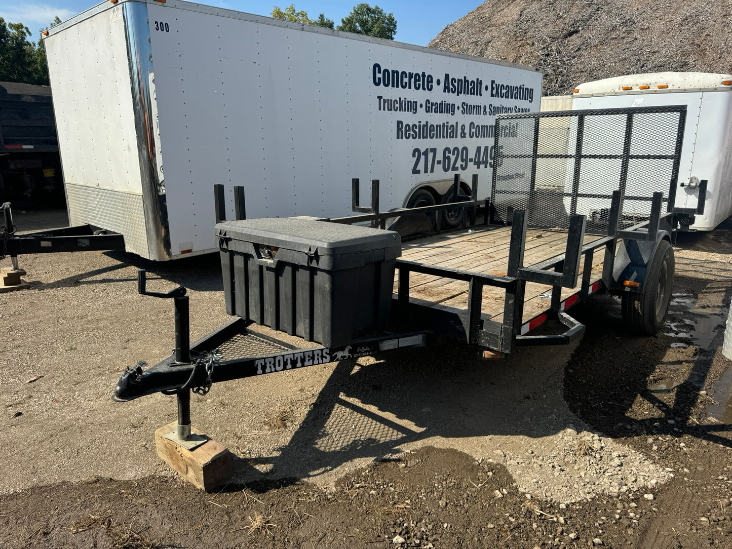 Utility Trailer with Ramp