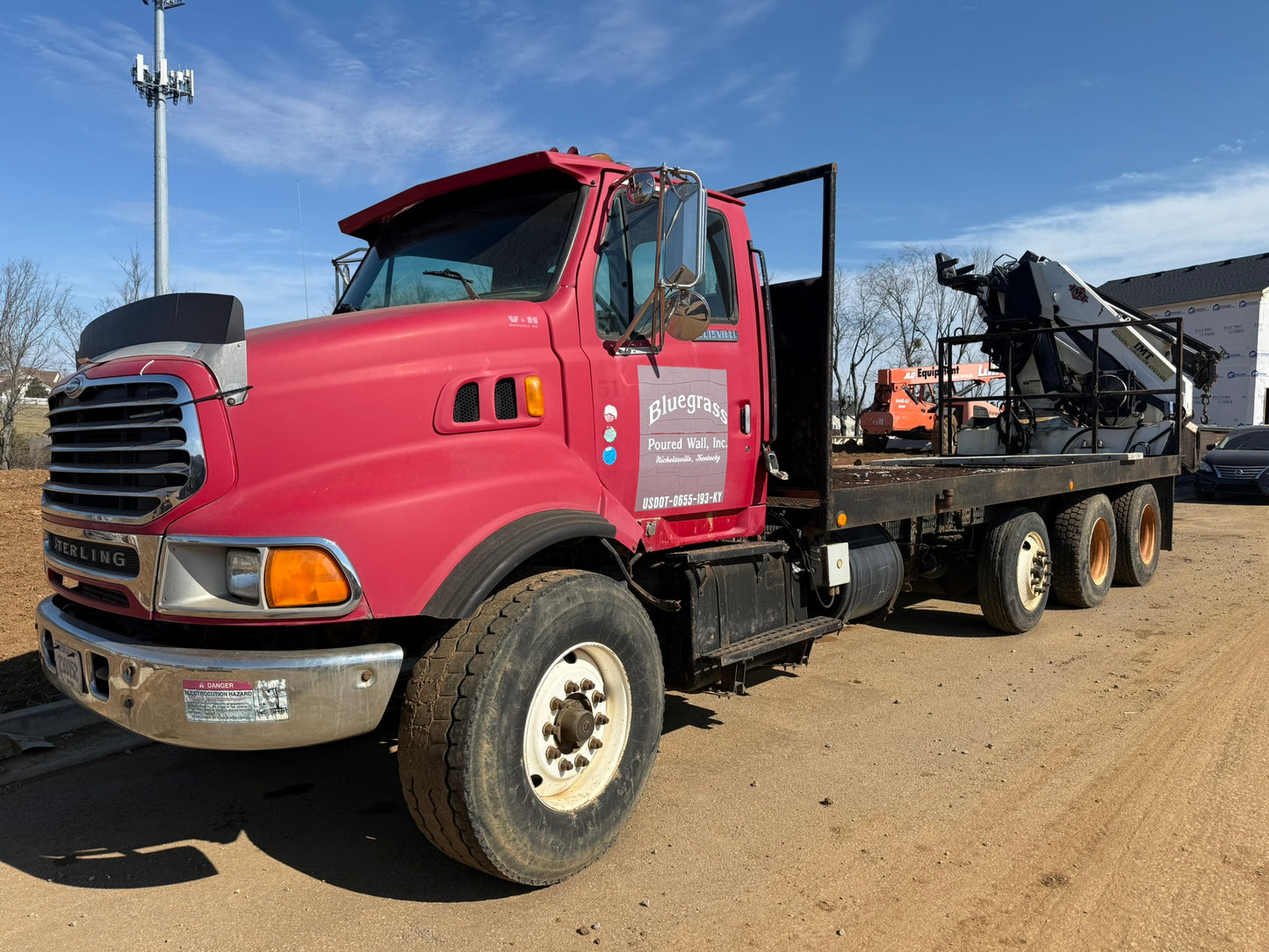 1998 Ford Louisville 8x4 Truck with 2004 IMT 32/235 Knuckle Boom Crane