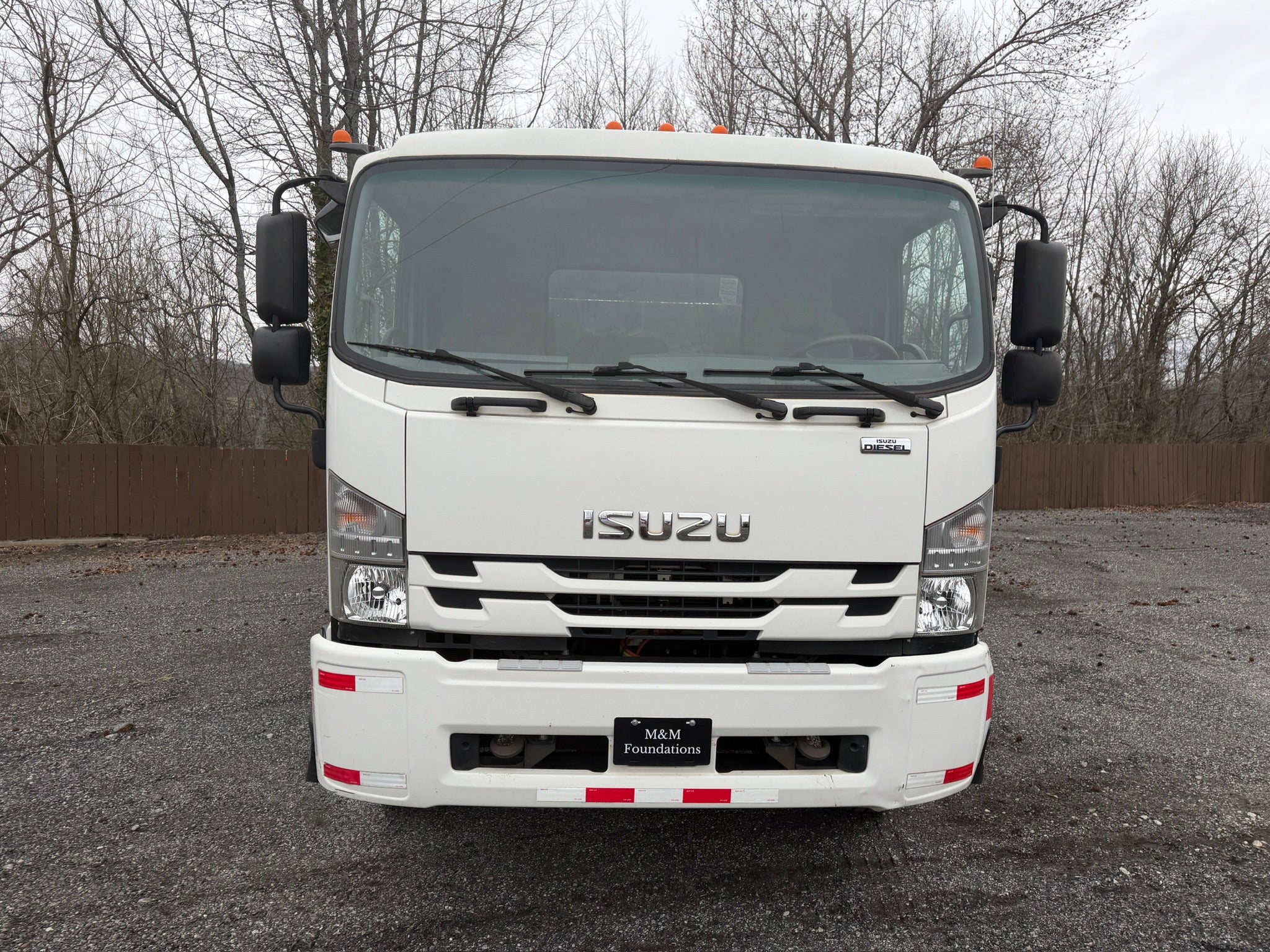2019 Isuzu FTR 4x2 Truck