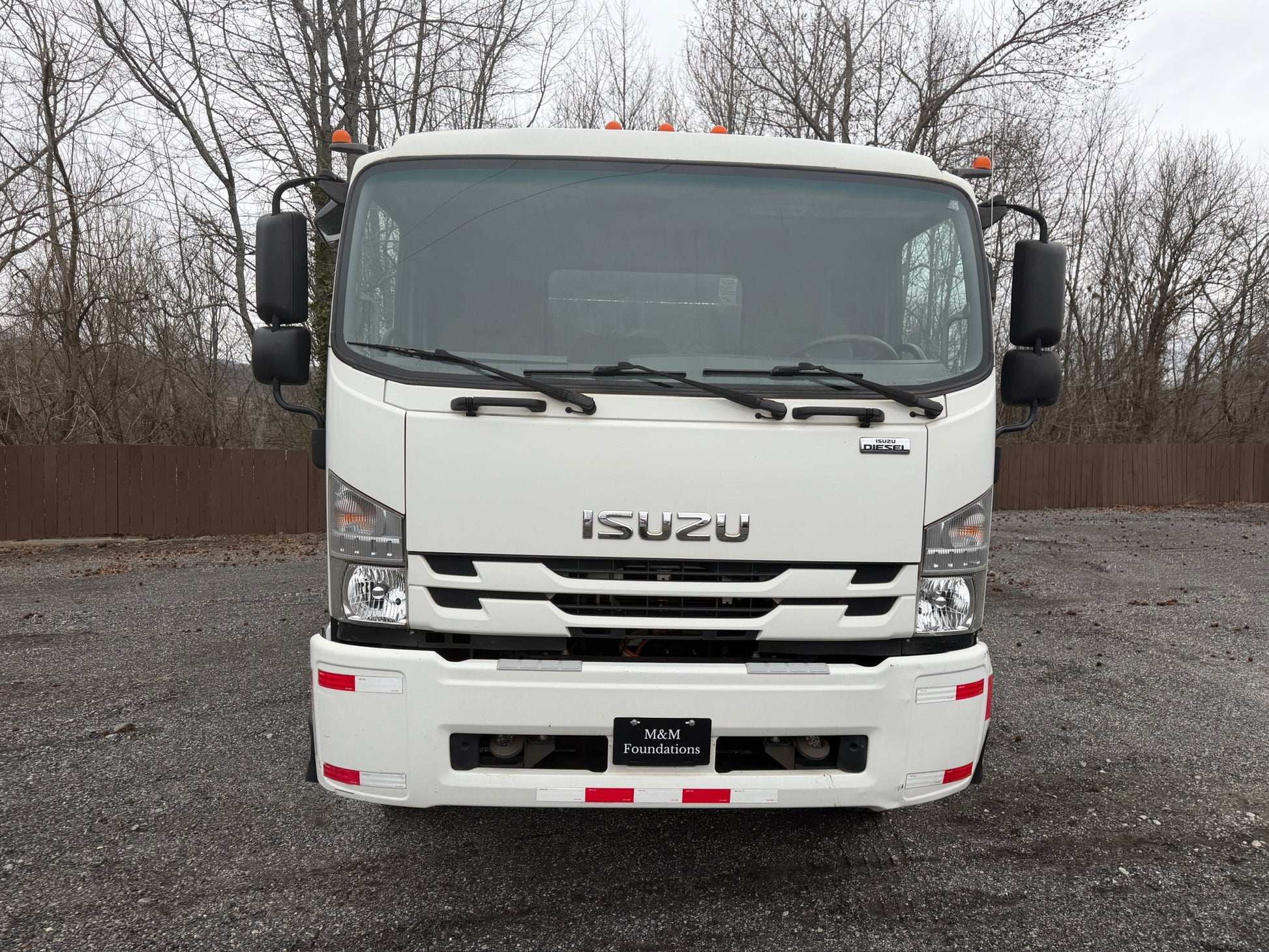 2019 Isuzu FTR 4x2 Truck