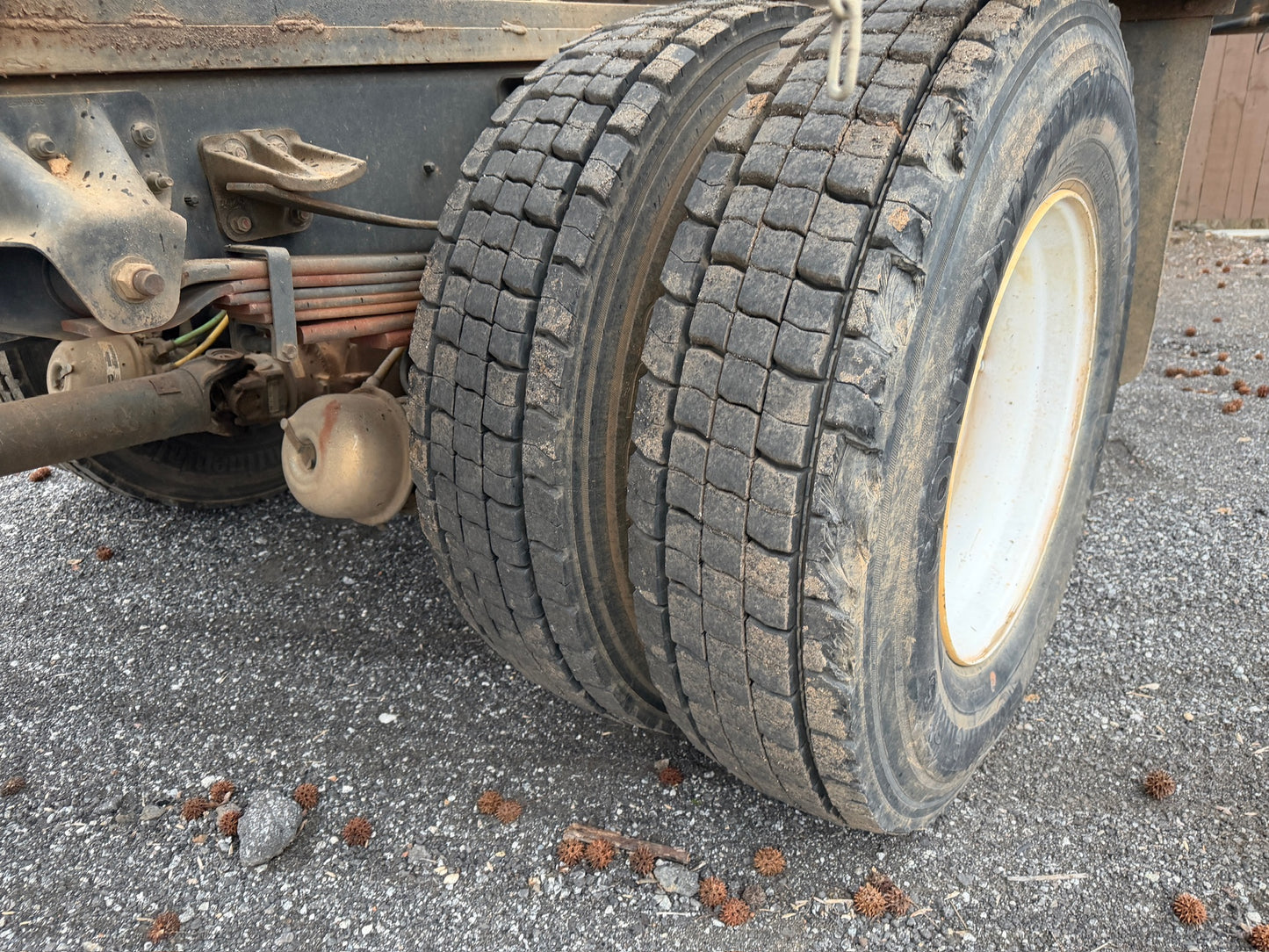 2019 Isuzu FTR 4x2 Truck