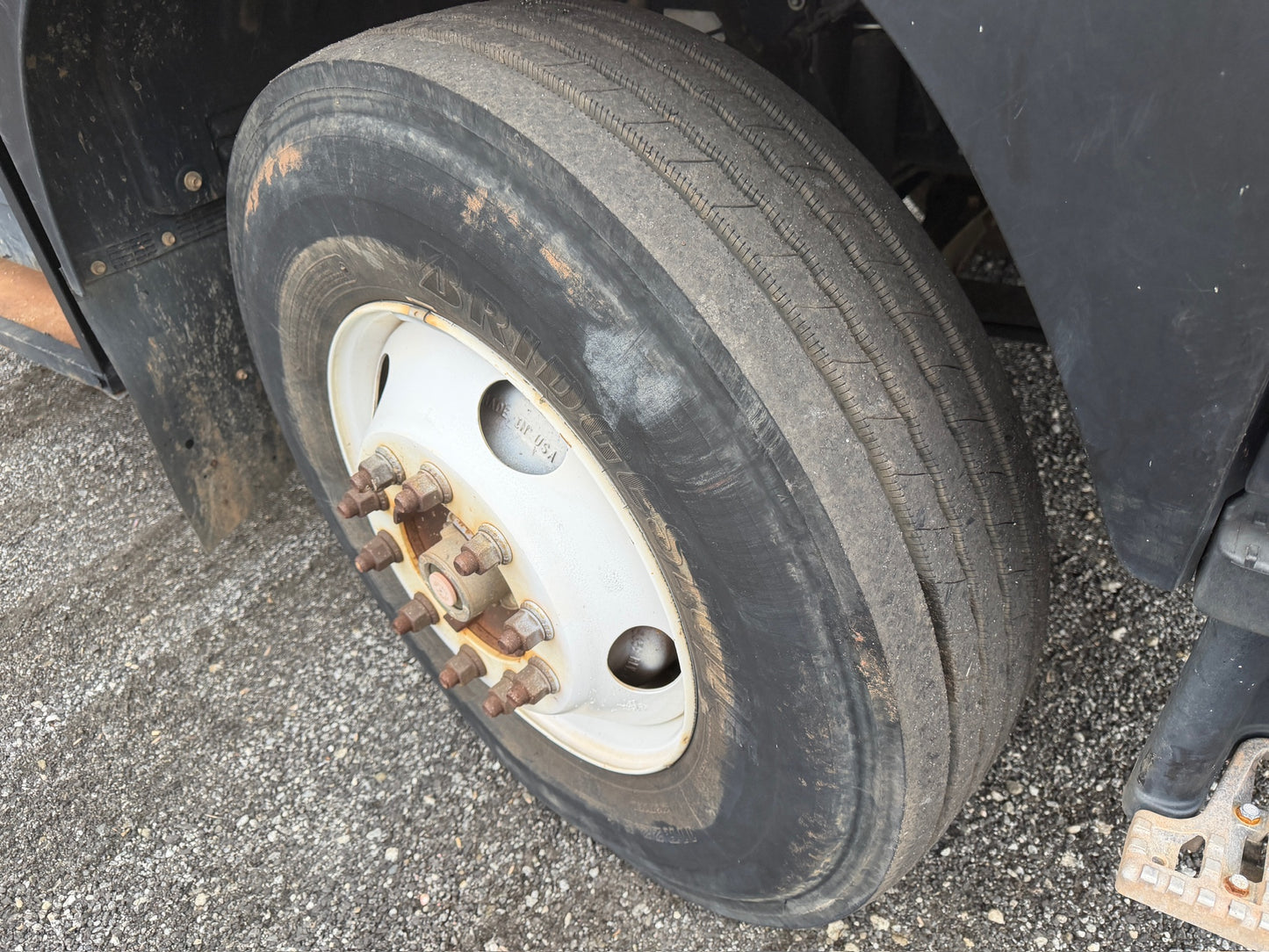 2019 Isuzu FTR 4x2 Truck