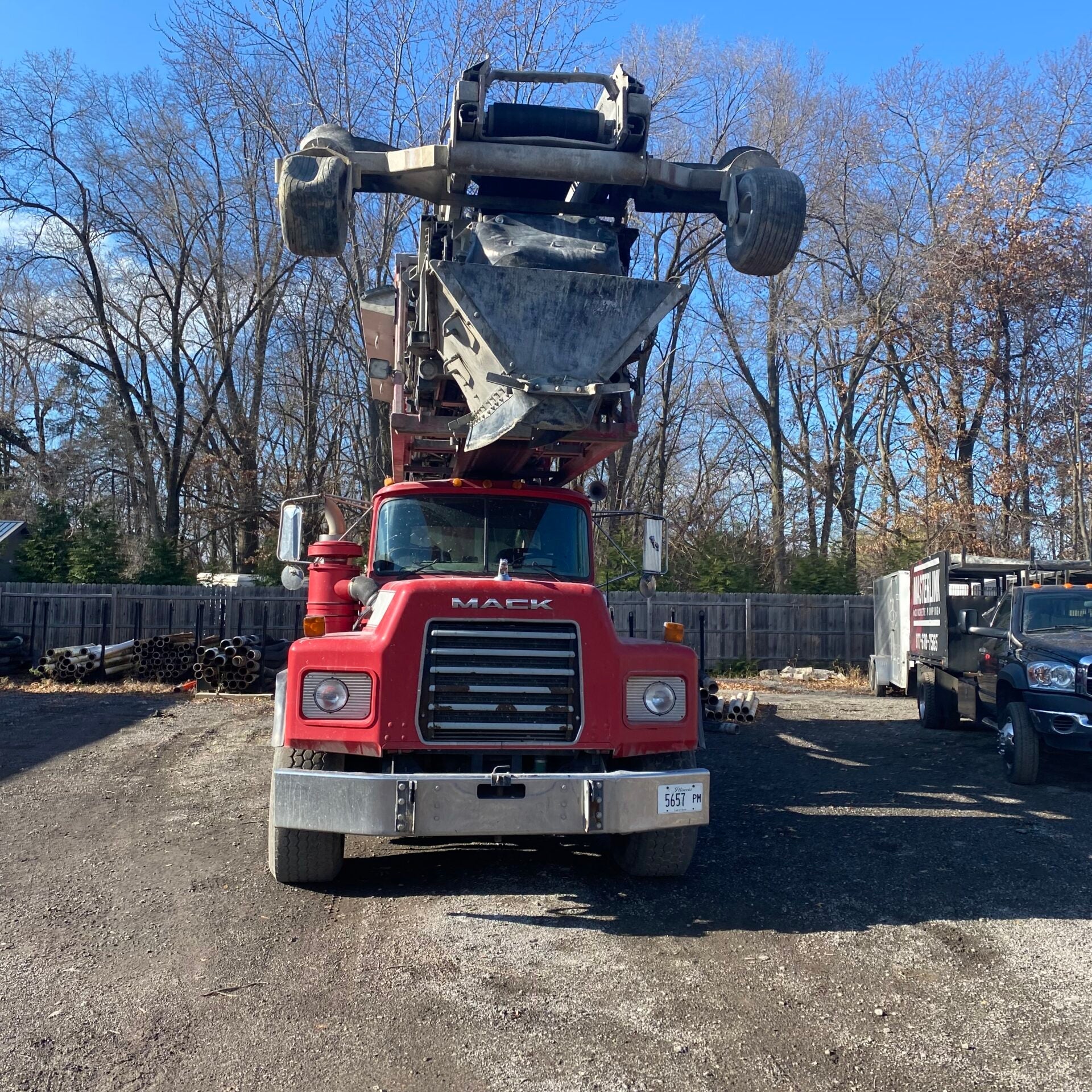 2004 Putzmeister TB-105 Telebelt Conveyor On 2004 Mack RB685 8x4 Truck