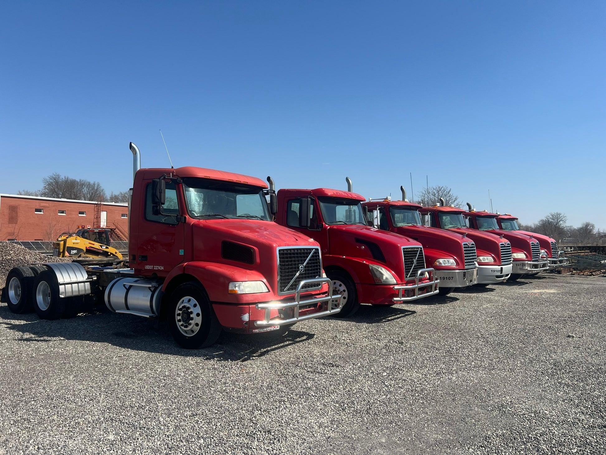 Day Cab Semi Trucks