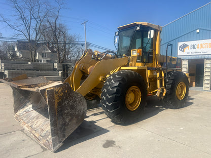 Komatsu WA420-1 Wheel Loader