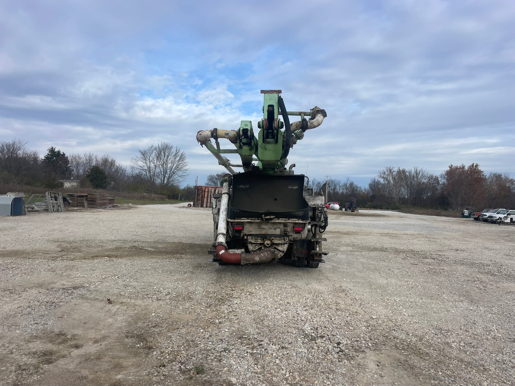 1995 Schwing 32XL Concrete Pump on 1995 Mack 6x4 Truck