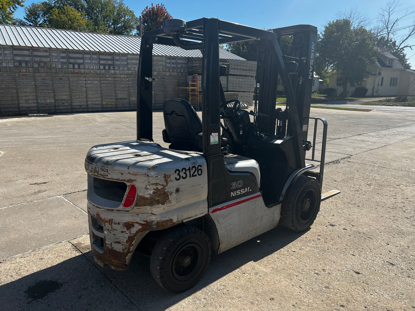 Nissan 6000lb Pneumatic Forklift with Side Shift