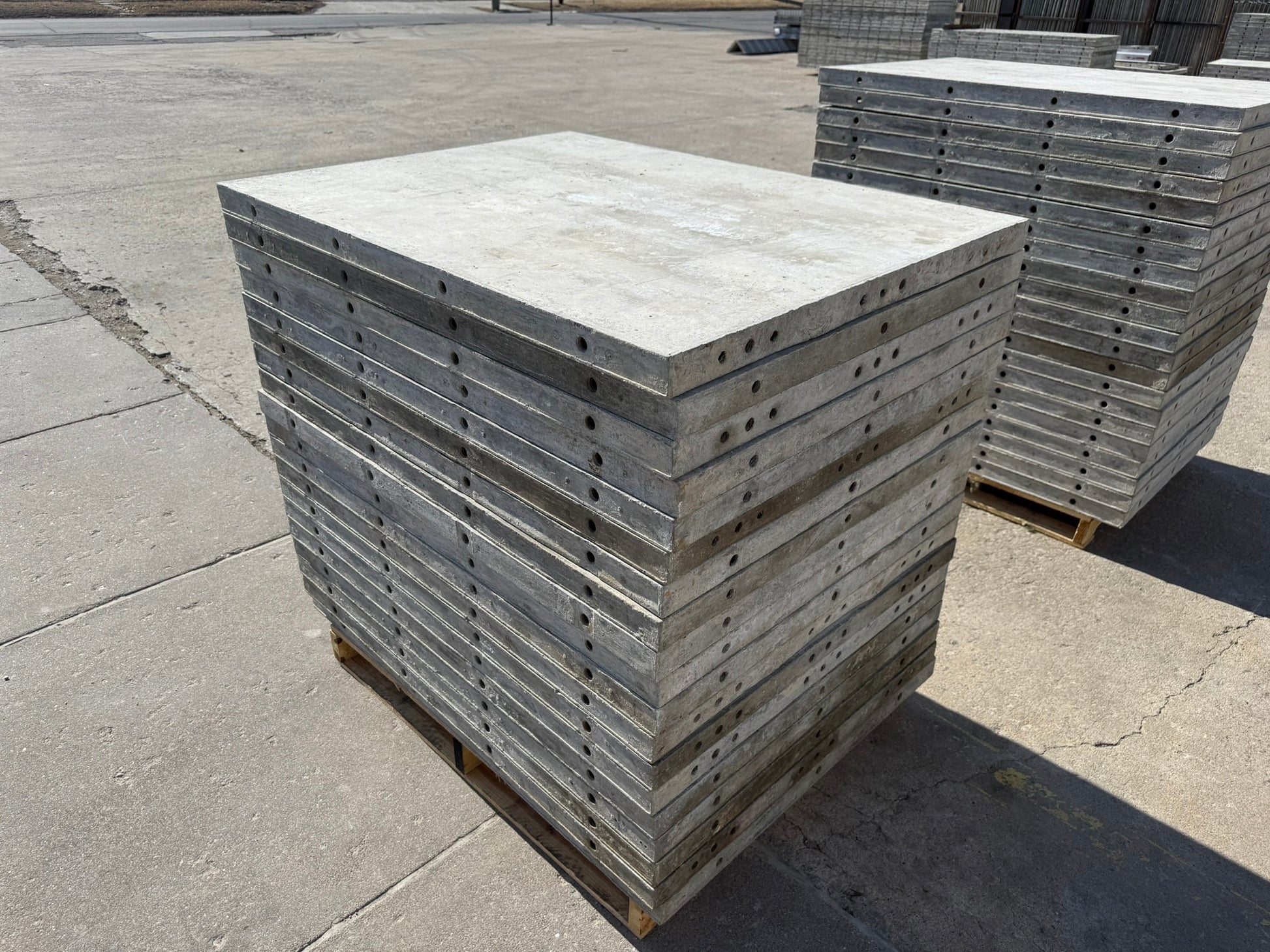 36" x 4' Smooth Wall-Ties Aluminum Concrete Forms