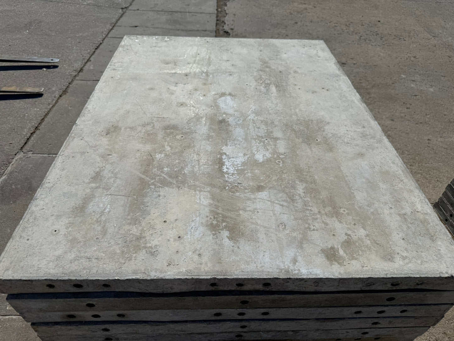 36" x 4' Smooth Wall-Ties Aluminum Concrete Forms