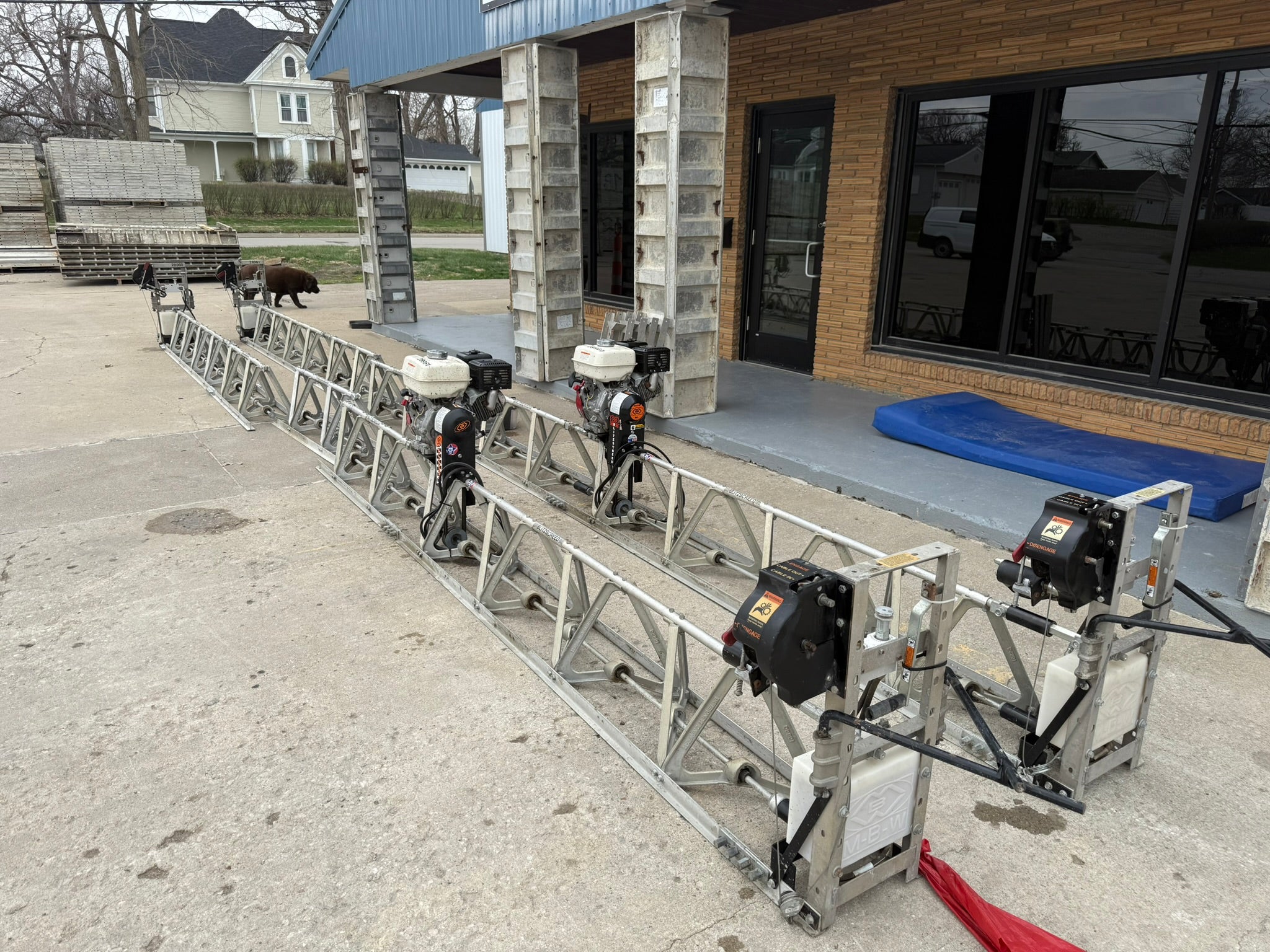 MBW Vibratory Truss Screed with Hydraulic Winch