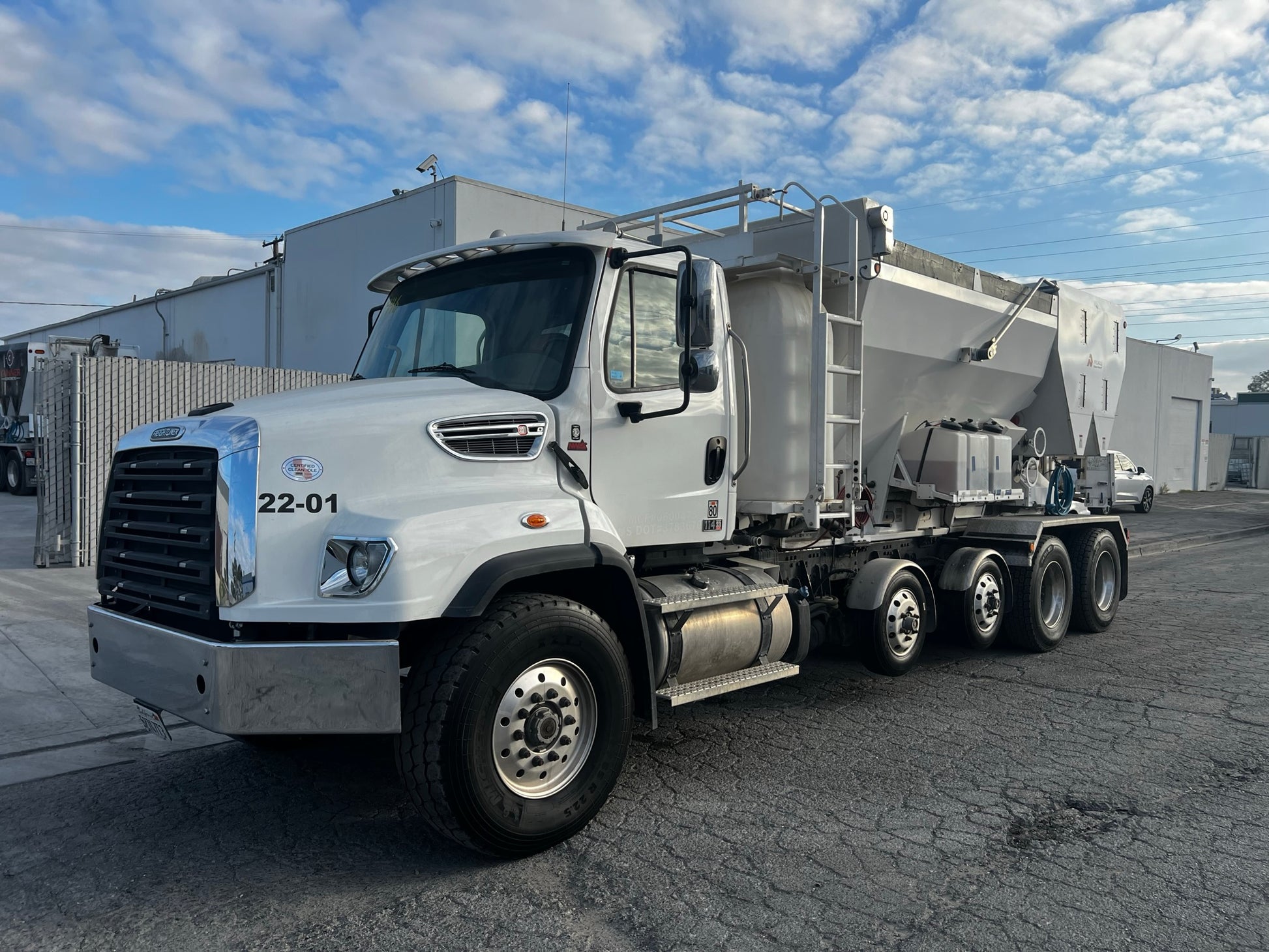 2023 Freightliner 114SD Tandem Axle ProAll P85 10-Yard Mobile Volumetric Concrete Mixer