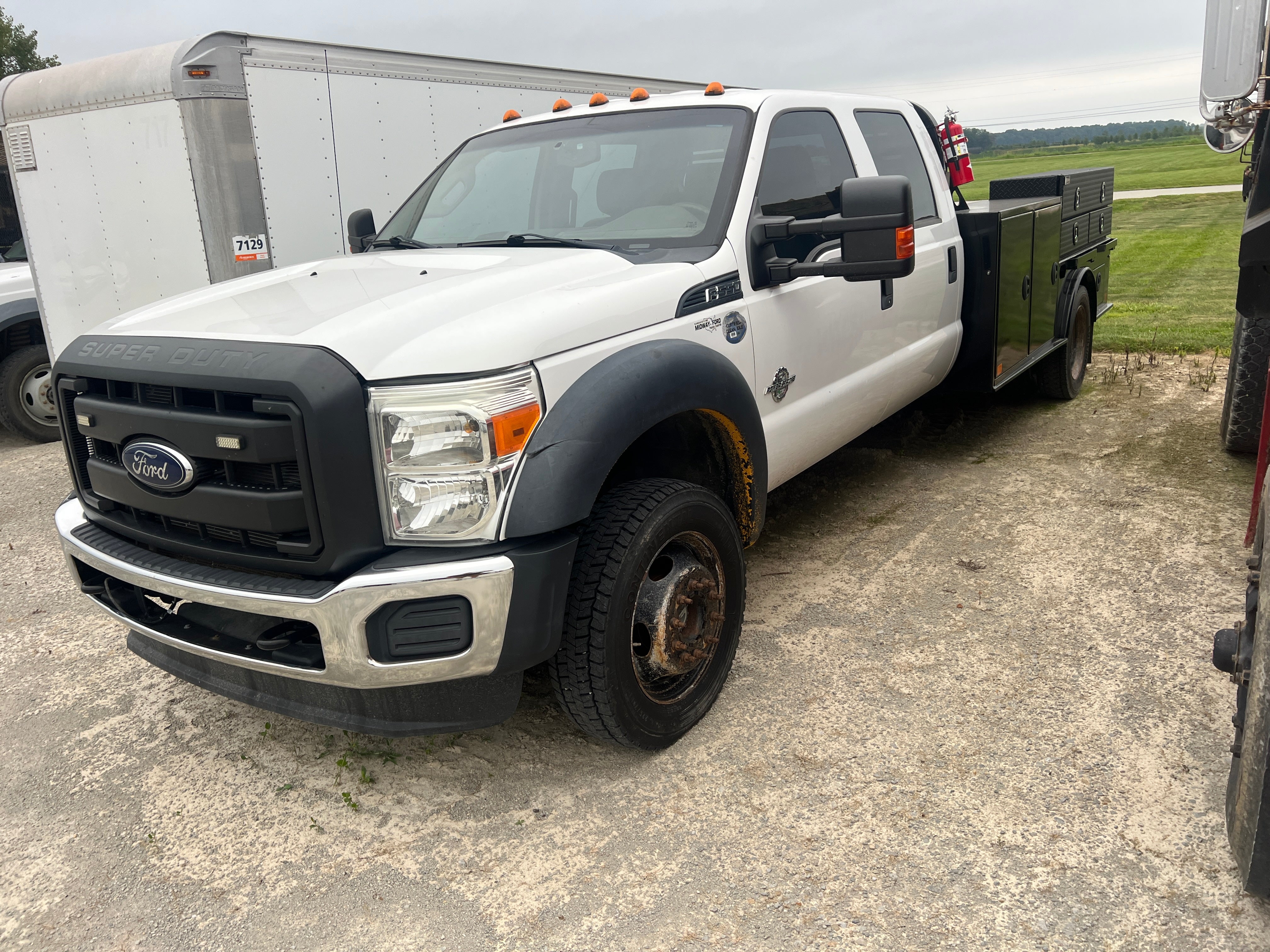 Ford F550 truck