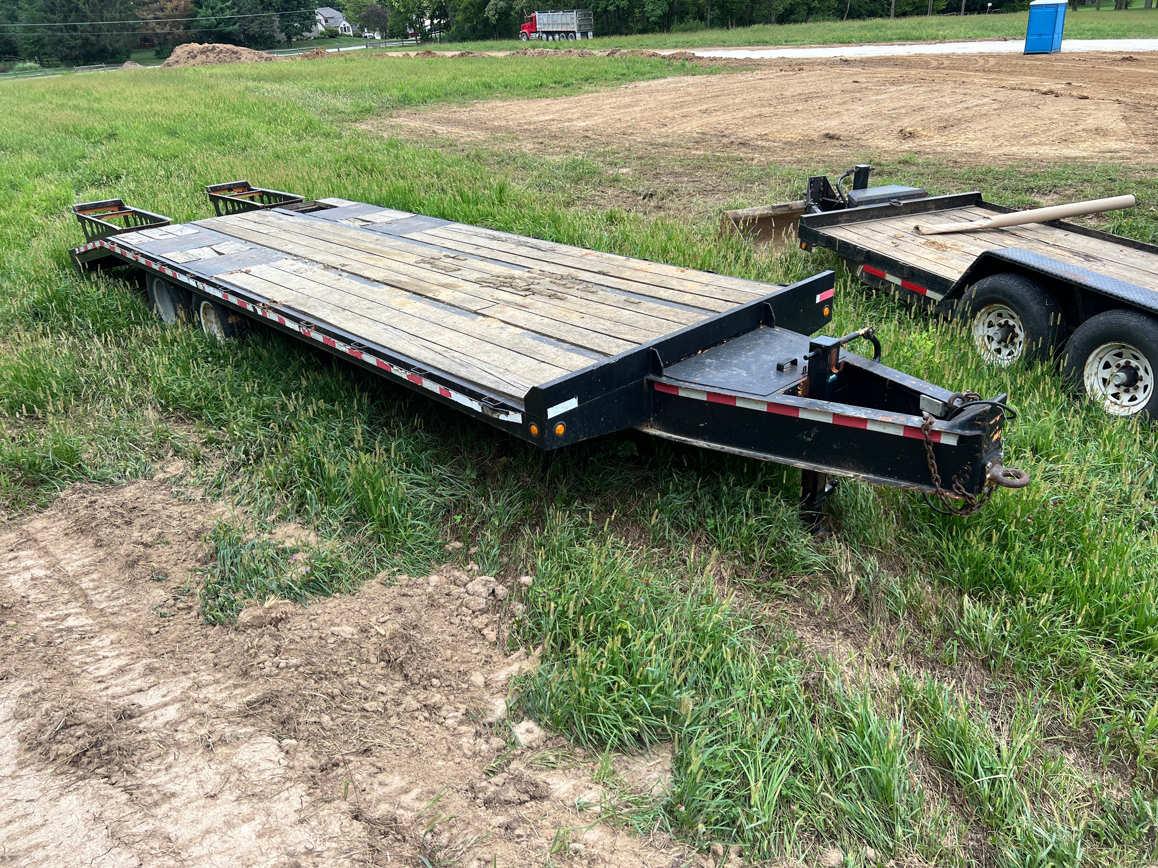 20’ Tandem Axle Deck Over Trailer