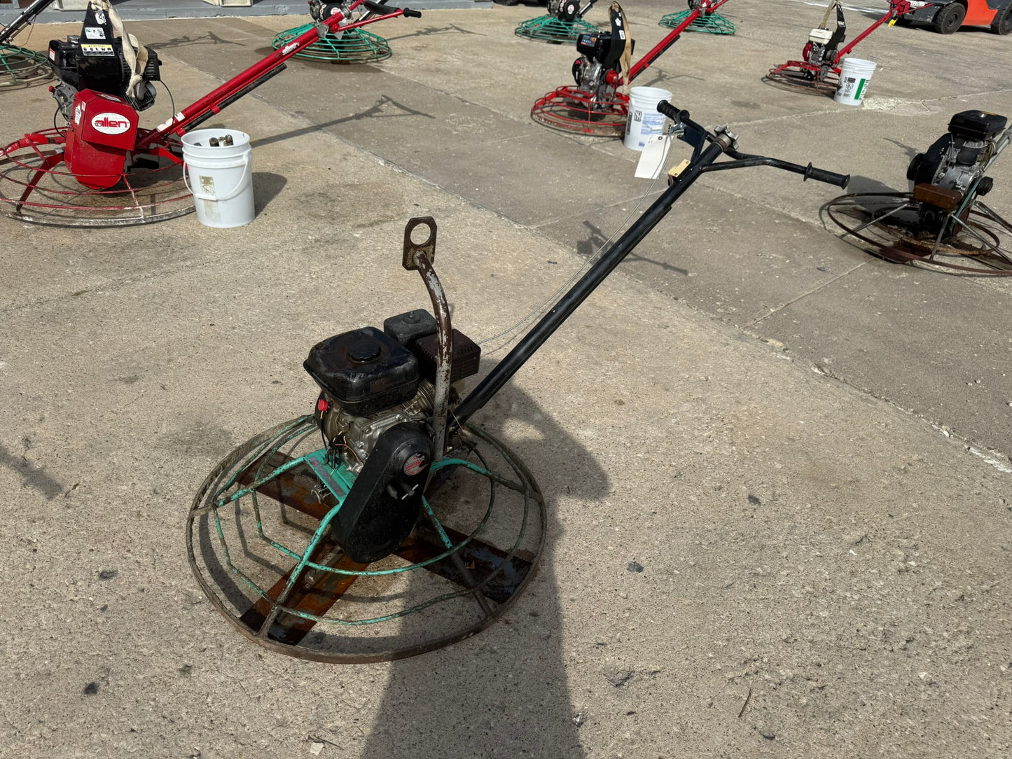 walk-behind concrete power trowel