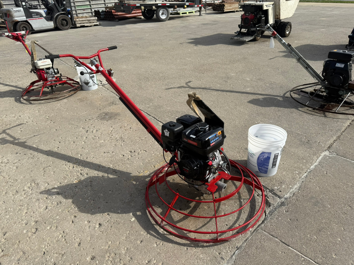 walk-behind concrete power trowel