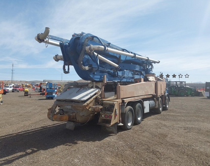 2005 Putzmeister 47m on 2005 Mack MR688 Concrete Pump Truck