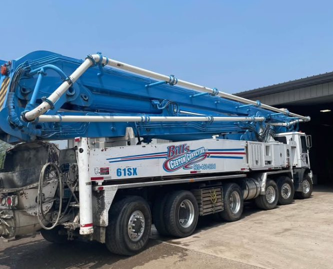 2006 Schwing 61m on 2005 Mack Concrete Pump Truck