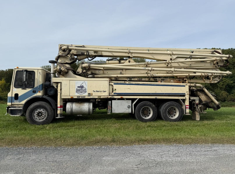 2007 Putzmeister 36m Concrete Pump Mounted on 2007 Mack MR 6x4 Truck