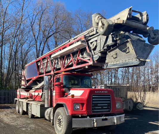 2004 Putzmeister TB-105 Telebelt Conveyor On 2004 Mack RB685 8x4 Truck