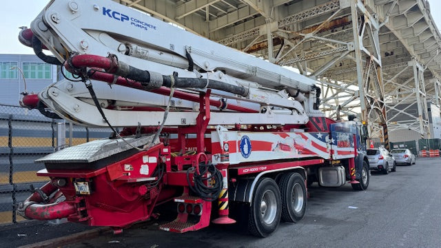 2022 KCP 40m on 2022 Mack Concrete Pump Truck