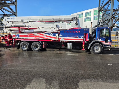 2022 KCP 40m on 2022 Mack Concrete Pump Truck