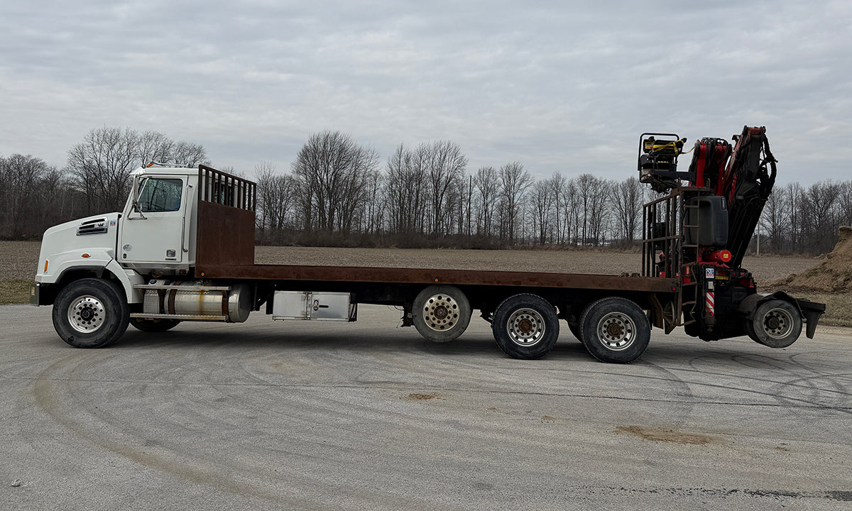 2016 Fassi F385A.2.24 Knuckle Boom Crane Mounted on 2017 Western Star 4700 SB Truck